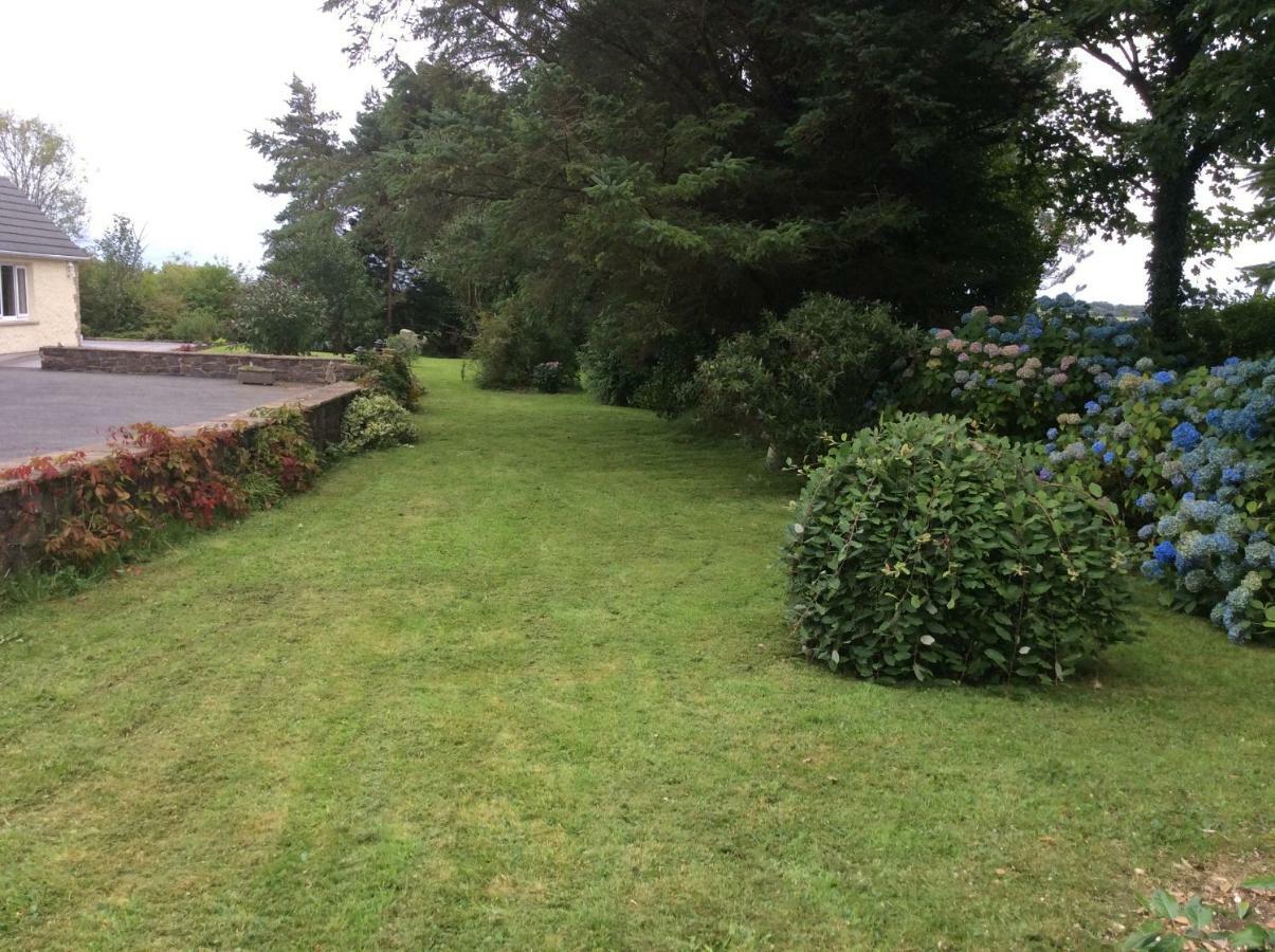 Pembrokeshire Fields Hotel Haverfordwest Exterior foto